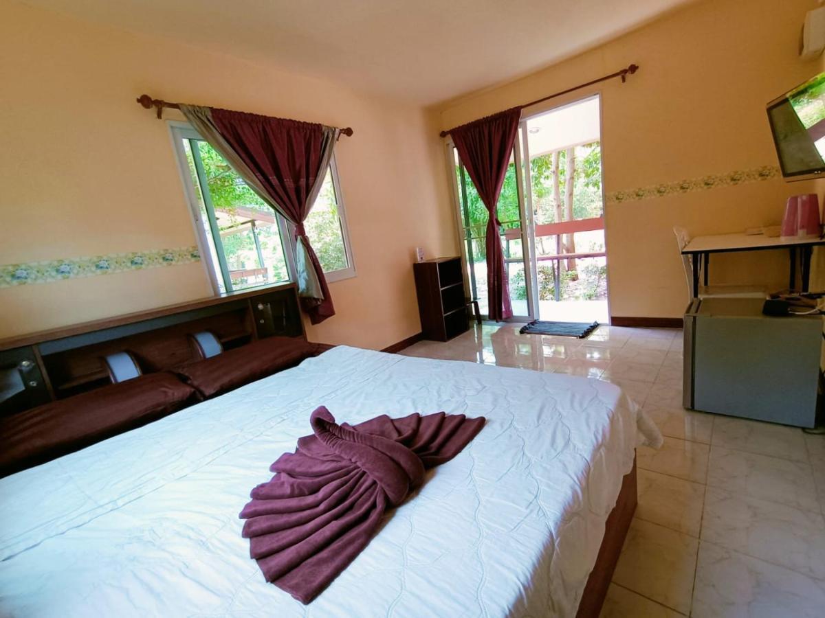 Win Gray Homestay Resort Pathiu エクステリア 写真
